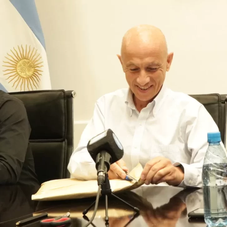 La Municipalidad de Caleta Olivia realizó la apertura de sobres para nuevas obras en la ciudad La Municipalidad de Caleta Olivia realizó la apertura de sobres para nuevas obras en la ciudad