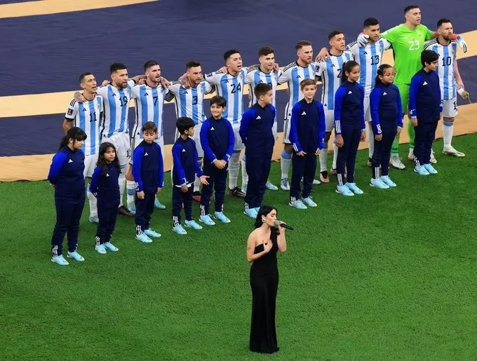 Lali Espósito contó en detalle cómo fue cantar el Himno Nacional en la final de Qatar: “Sentí que no era digna”