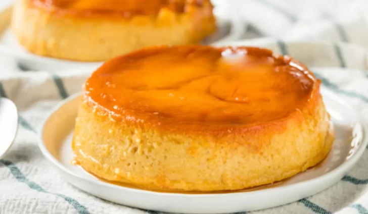 Receta de flan casero con caramelo: el postre al que nadie puede resistirse