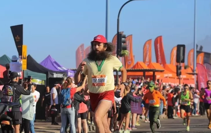 El “Forrest Gump chileno” que corre para concientizar sobre el autismo y el bullying 