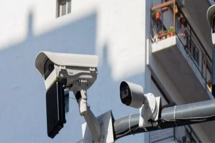 Fotomultas al cruzar Comodoro Rivadavia: el director de Tránsito precisó en qué situaciones labran actas