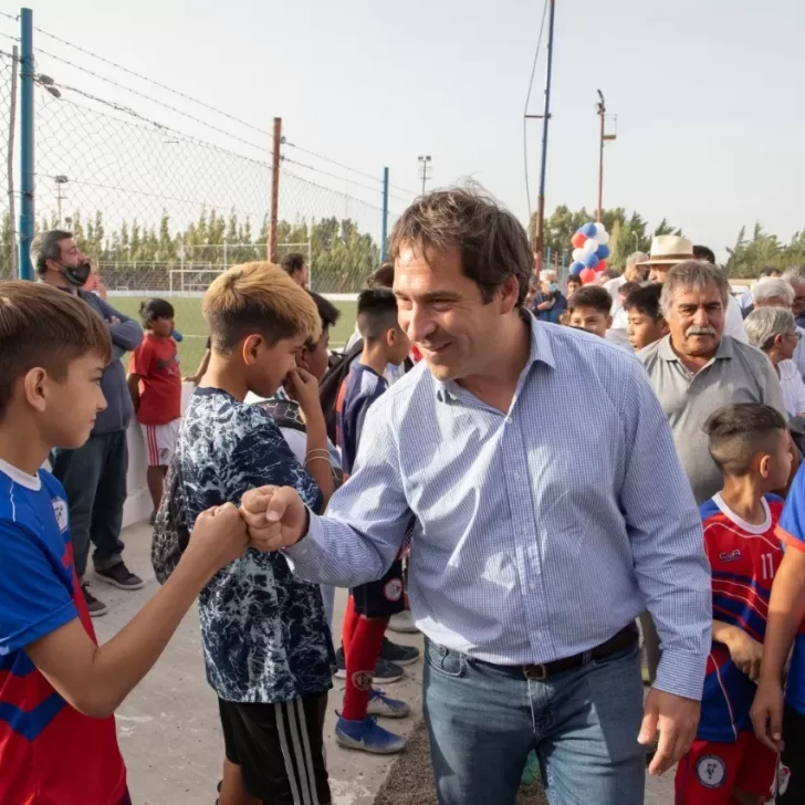 Juan Pablo Luque: “Aportamos en infraestructura deportiva porque los clubes forman personas de bien” Juan Pablo Luque: “Aportamos en infraestructura deportiva porque los clubes forman personas de bien”