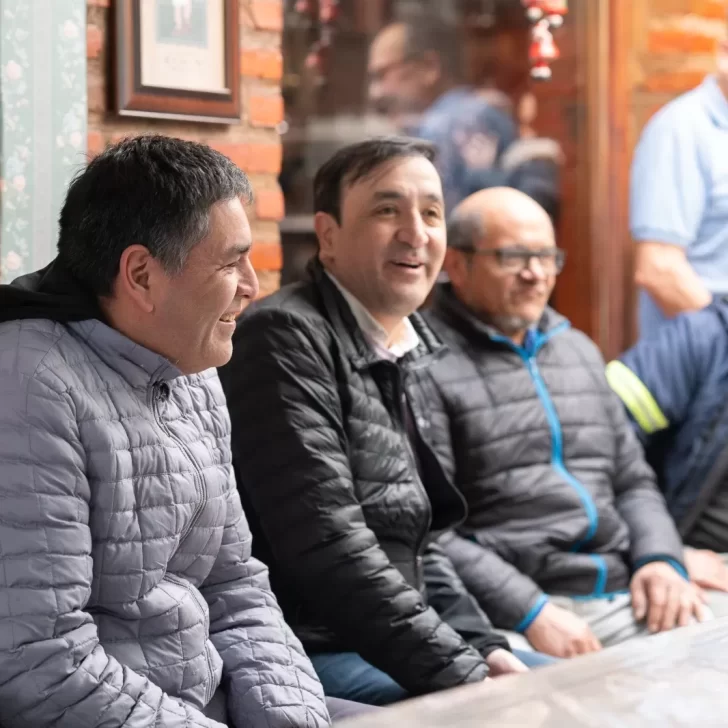 Pablo Grasso y Javier Castro se reunieron con vecinos de Río Gallegos