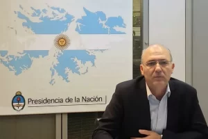 Guillermo Carmona sobre el proyecto Cuenca Malvinas Norte: “La extracción de petróleo consolidará la situación colonial en las islas”