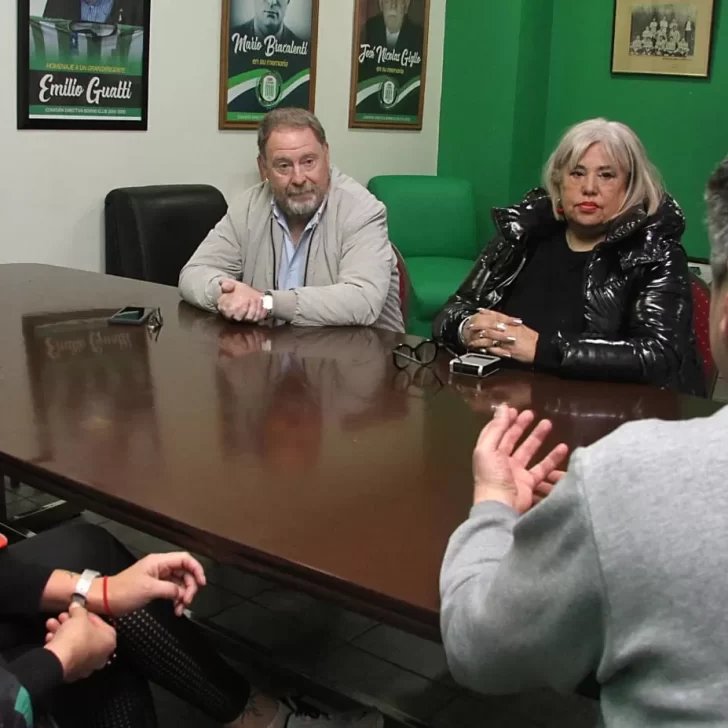 El candidato a gobernador de Santa Cruz Guillermo Polke estuvo en el Boxing Club: “Si los chicos no viajan, tampoco mejoran en el deporte”