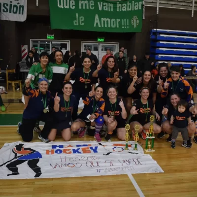 Yoppen de Río Grande se coronó campeón del torneo de hockey M30 “María Marta”