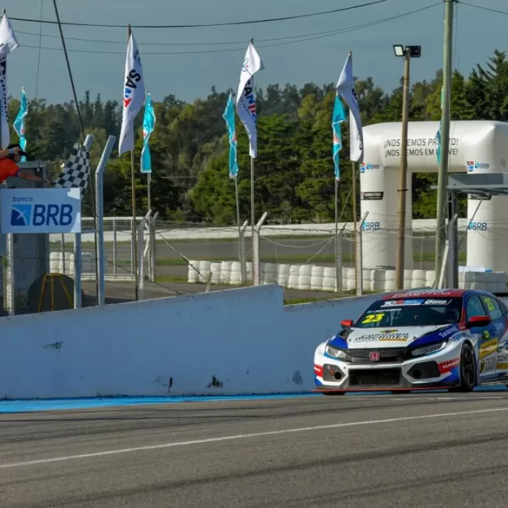 TCR South América: el radatilense “Nacho” Montenegro ganó la primera final del año en el Cabalén
