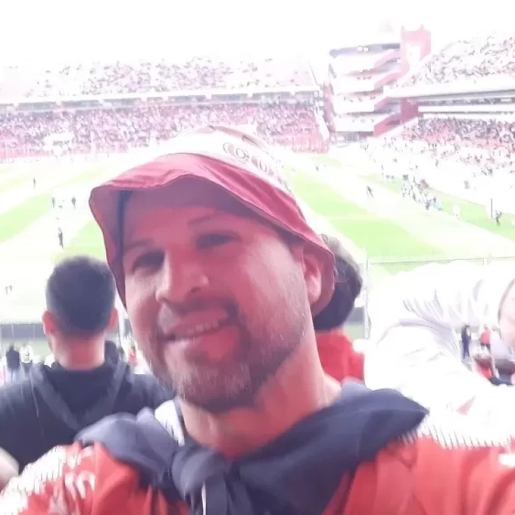 Video. Un hincha de Independiente falleció en pelea entre manifestantes y barra del ‘Rojo’