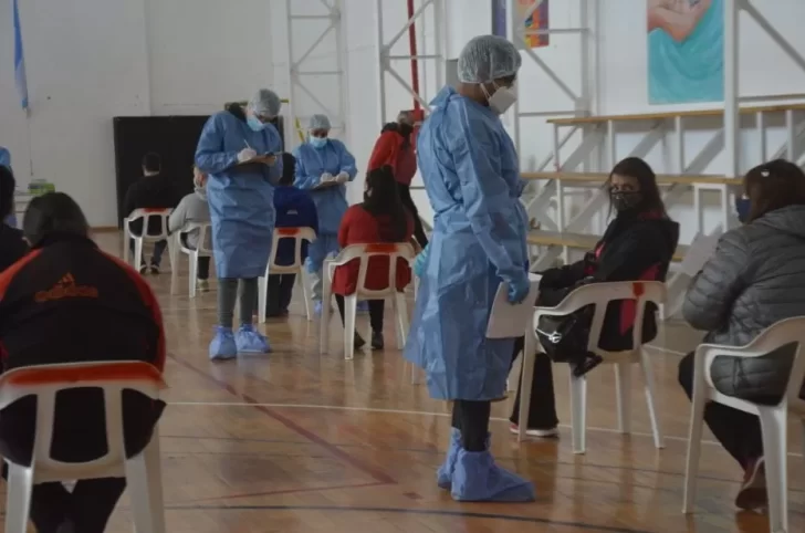 Coronavirus: cuánto tiempo debo aislarme si soy contacto estrecho