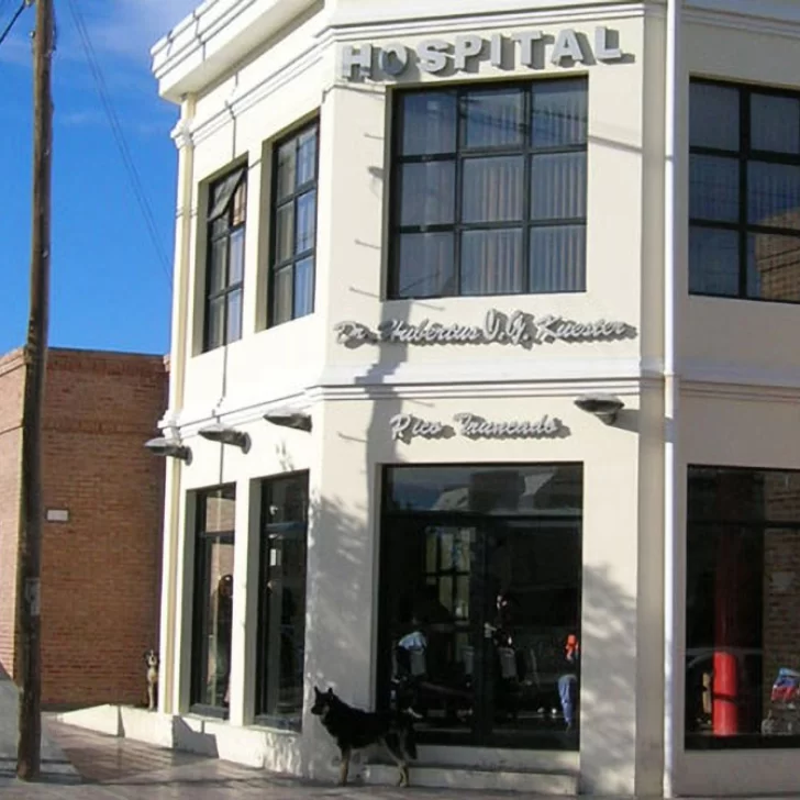 Insólito: Entró apuñalado al hospital pero no quiso decir quién lo atacó Insólito: Entró apuñalado al hospital pero no quiso decir quién lo atacó