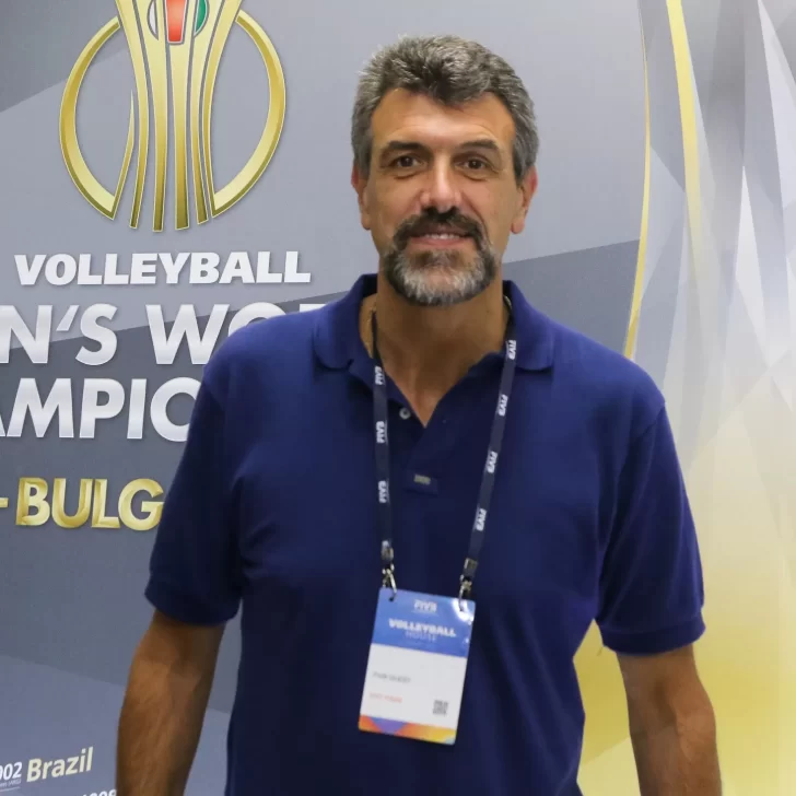 Video. Hugo Conte y un mano a mano imperdible: “Con el vóley me divertí hasta la última pelota que cayó” Video. Hugo Conte y un mano a mano imperdible: “Con el vóley me divertí hasta la última pelota que cayó”