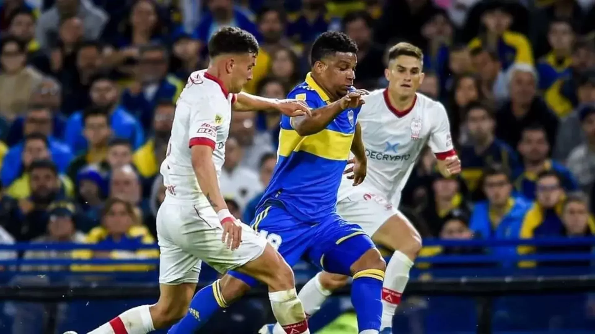 Con Juan Gauto desde el arranque, Huracán visita a Boca buscando cortar la mala racha