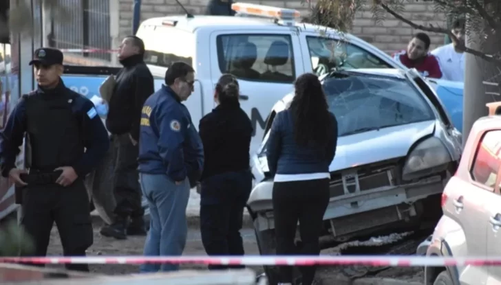 Una mujer perdió el control de su auto y murió luego de chocar contra ...