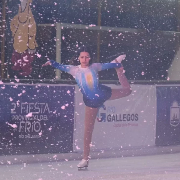 Abril Ortega inauguró la pista de patinaje sobre hielo en Río Gallegos