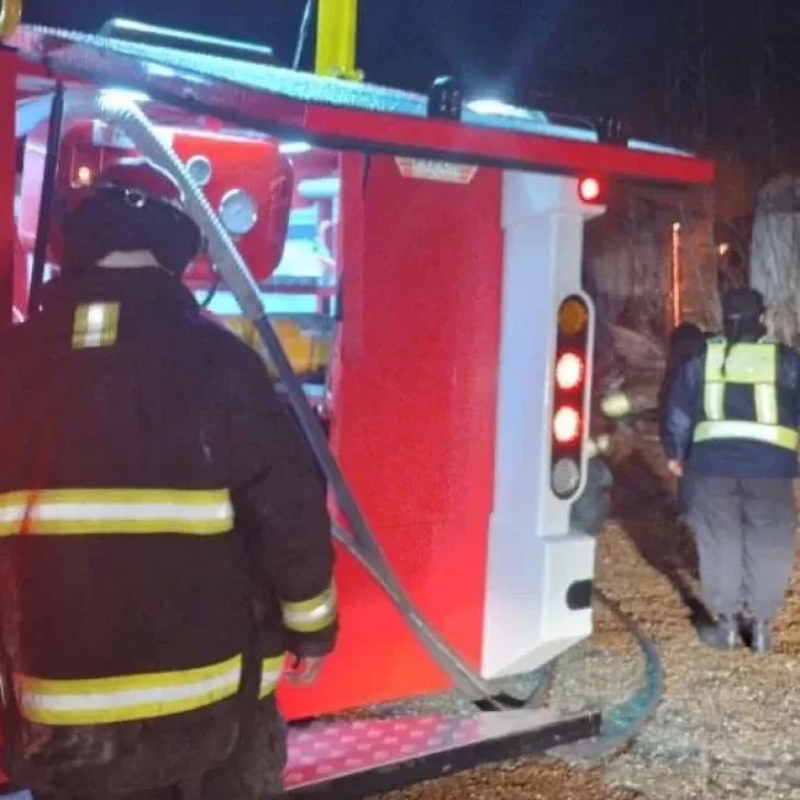 Por una salamandra mal instalada, se prendió fuego una vivienda en la estancia “El Osco” de Fitz Roy