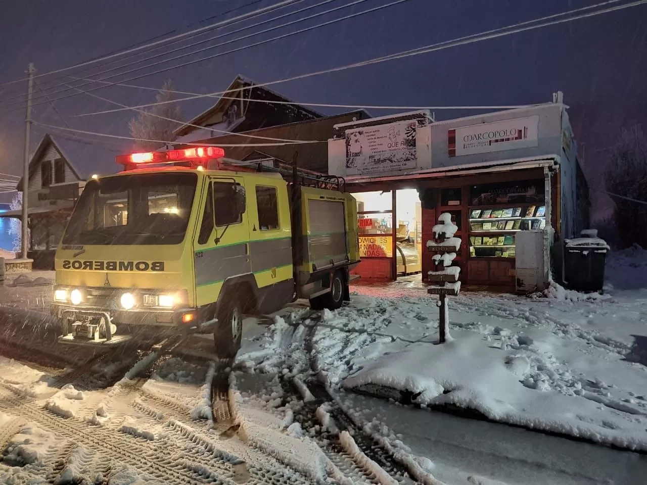 Incendio en una panadería: se sobrecalentó el cableado de un horno y terminó en llamas