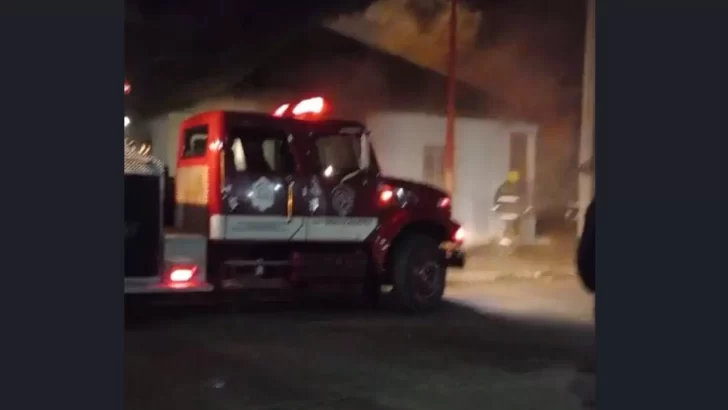 Se incendió una vivienda en Río Gallegos y el humo invadió la zona