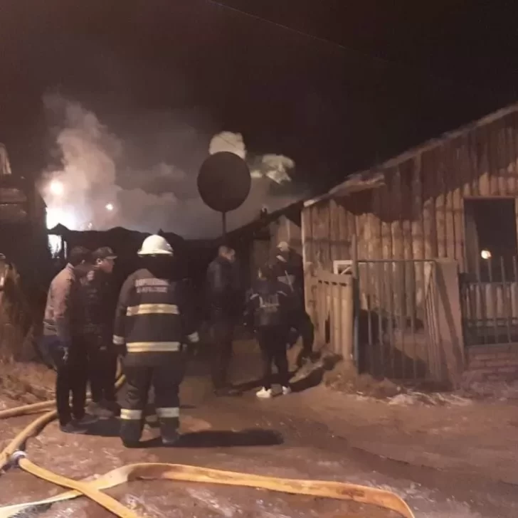 Bomberos encontraron plantas y cogollos de marihuana mientras combatían un incendio