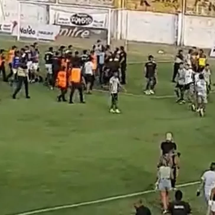Video. Suspenden partido entre Germinal e Independiente San Cayetano por incidentes