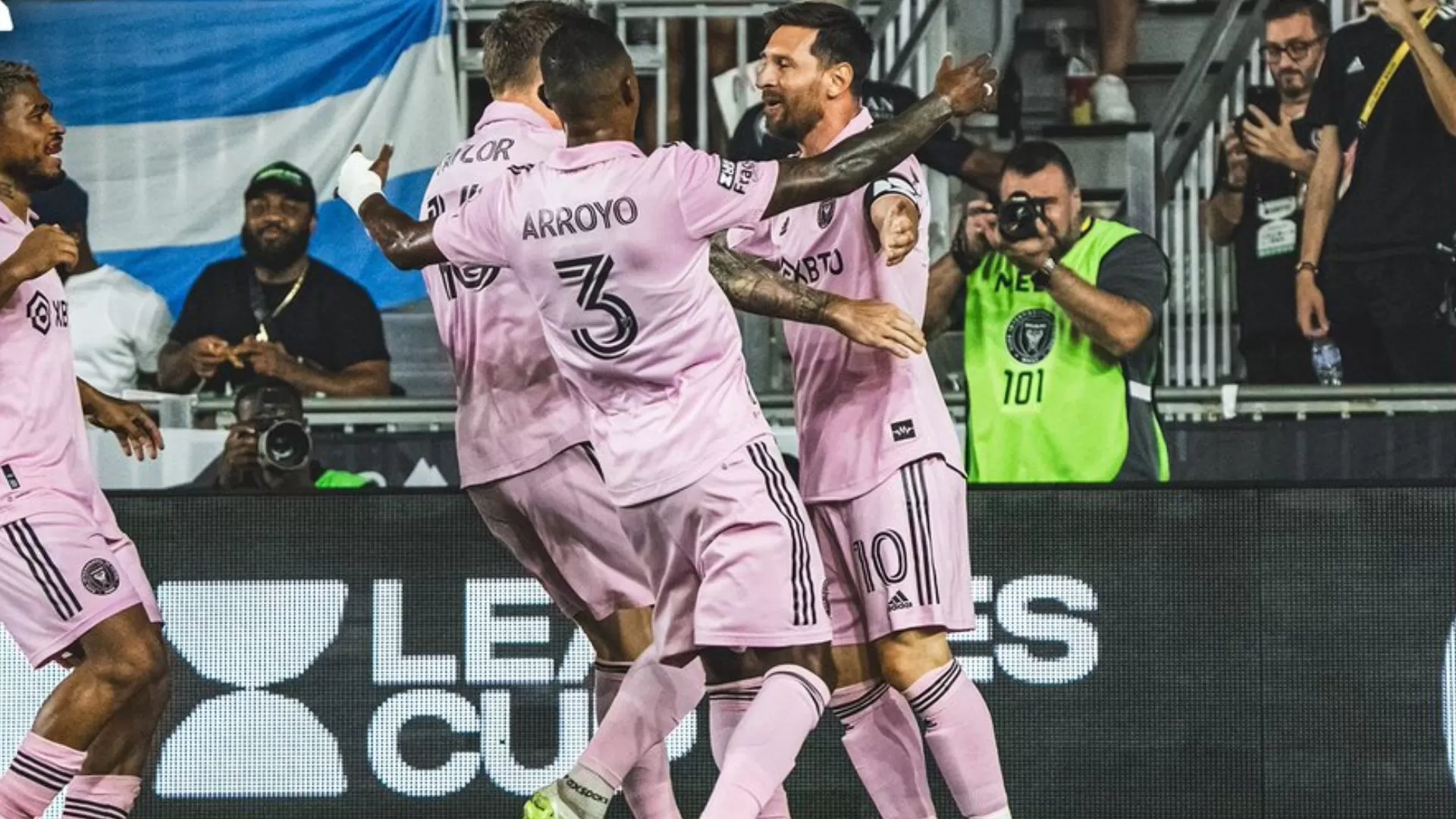 Todo Color Rosa: Lionel Messi marcó un doblete y el Inter Miami derrotó por 3-1 al Orlando City