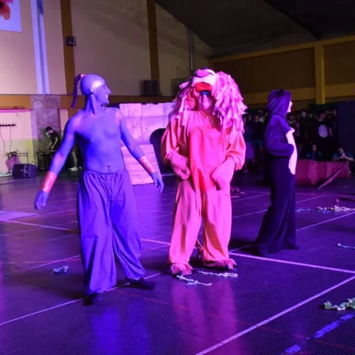 Los Interbandos 2022 finalizaron a gimnasio lleno y con triunfo del bando Azul Los Interbandos 2022 finalizaron a gimnasio lleno y con triunfo del bando Azul