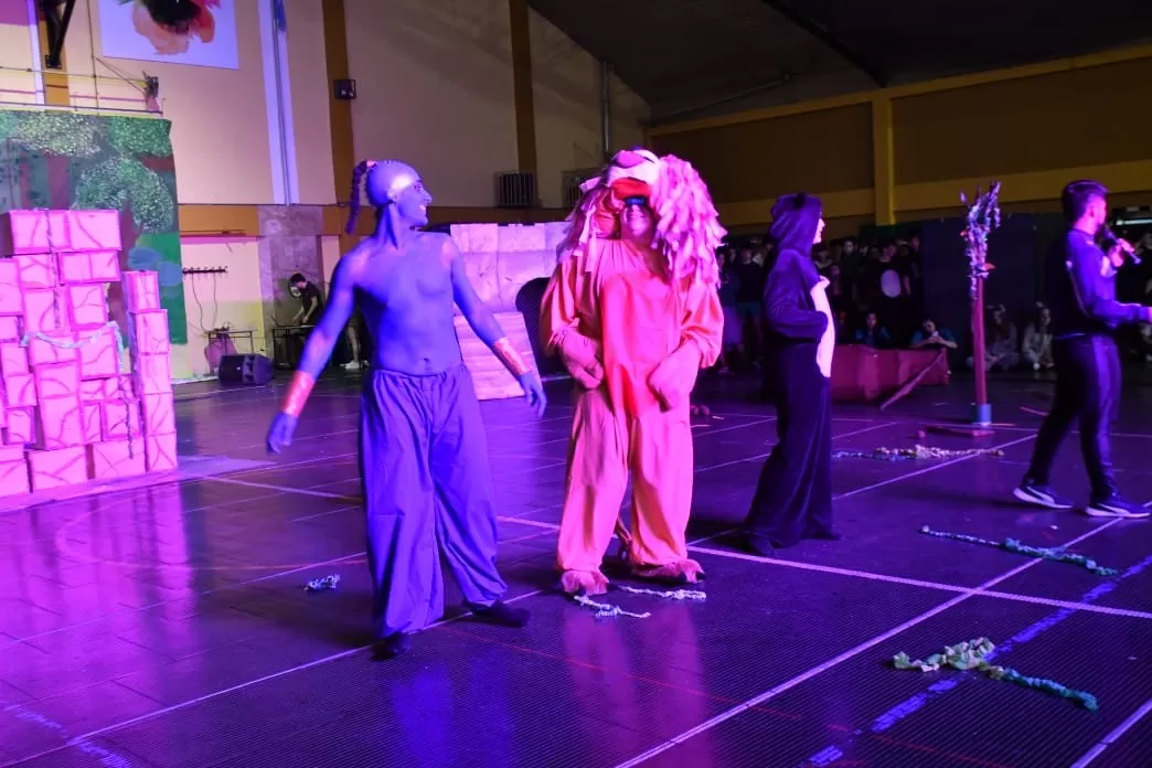 Los Interbandos 2022 finalizaron a gimnasio lleno y con triunfo del bando Azul Los Interbandos 2022 finalizaron a gimnasio lleno y con triunfo del bando Azul