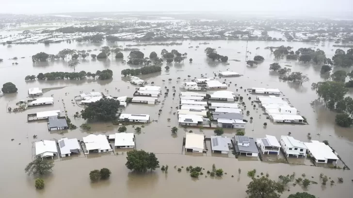 Ocho muertos y miles de personas evacuadas por las inundaciones en Australia