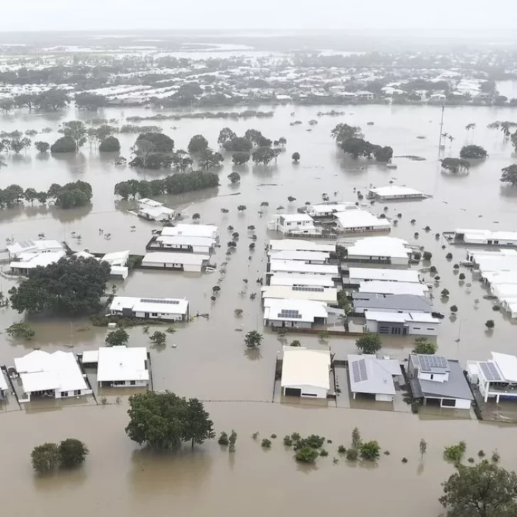 Ocho muertos y miles de personas evacuadas por las inundaciones en Australia