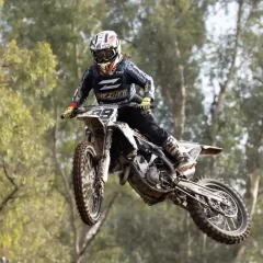 De Santa Cruz a Colombia: Jazmín Rutherford lista para correr el Latinoamericano de motocorss