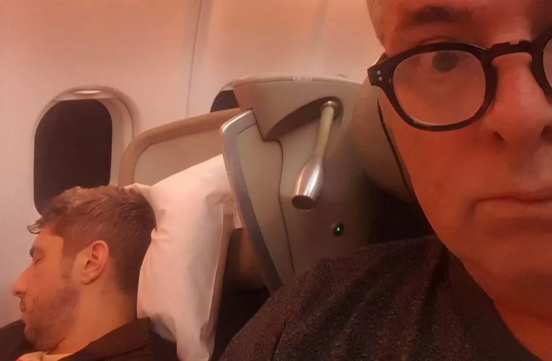 Habló el hombre que viajó al lado de Jey Mammon en el avión: “Estoy harto…” Habló el hombre que viajó al lado de Jey Mammon en el avión: “Estoy harto…”