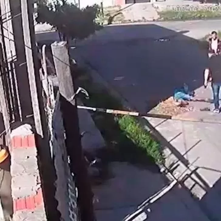 Brutal asesinato a botellazos a un adolescente de 16 años: el agresor está prófugo Brutal asesinato a botellazos a un adolescente de 16 años: el agresor está prófugo