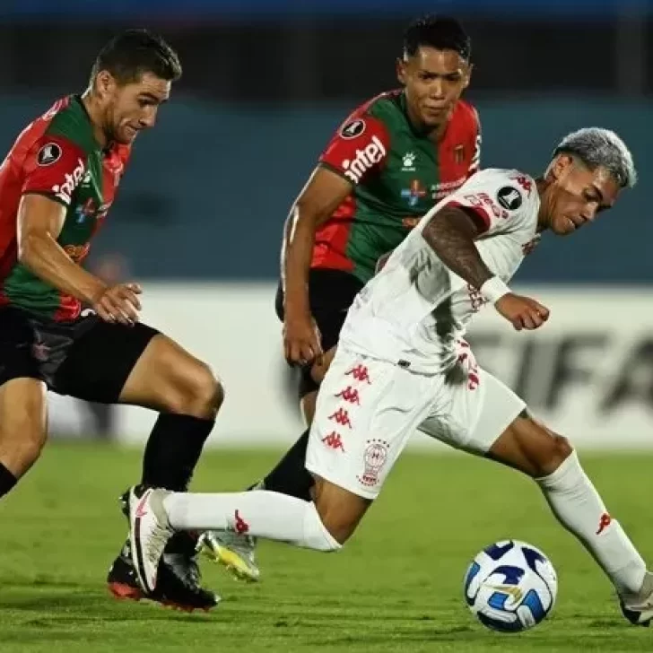 Juan Gauto debutó en la Copa Libertadores: primera amarilla y un peligroso remate desde afuera del área