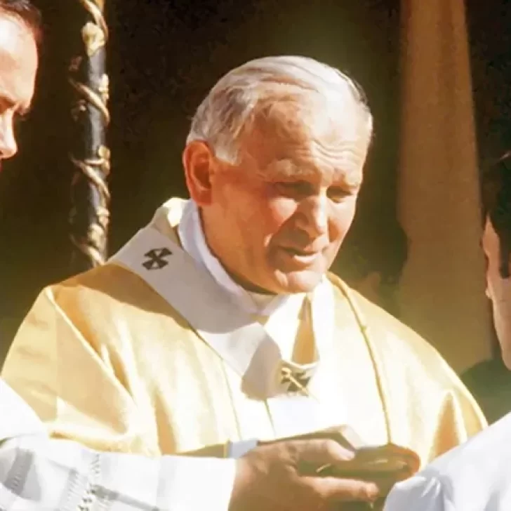 El día que el Papa Juan Pablo II visitó la Argentina en plena guerra de Malvinas El día que el Papa Juan Pablo II visitó la Argentina en plena guerra de Malvinas