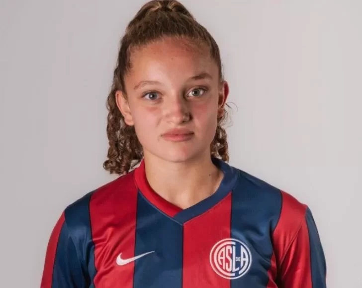 Con solo 15 años, la santacruceña Juliana Angeli hizo su debut en la primera de San Lorenzo