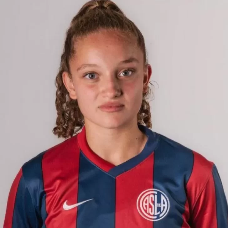 Con solo 15 años, la santacruceña Juliana Angeli hizo su debut en la primera de San Lorenzo