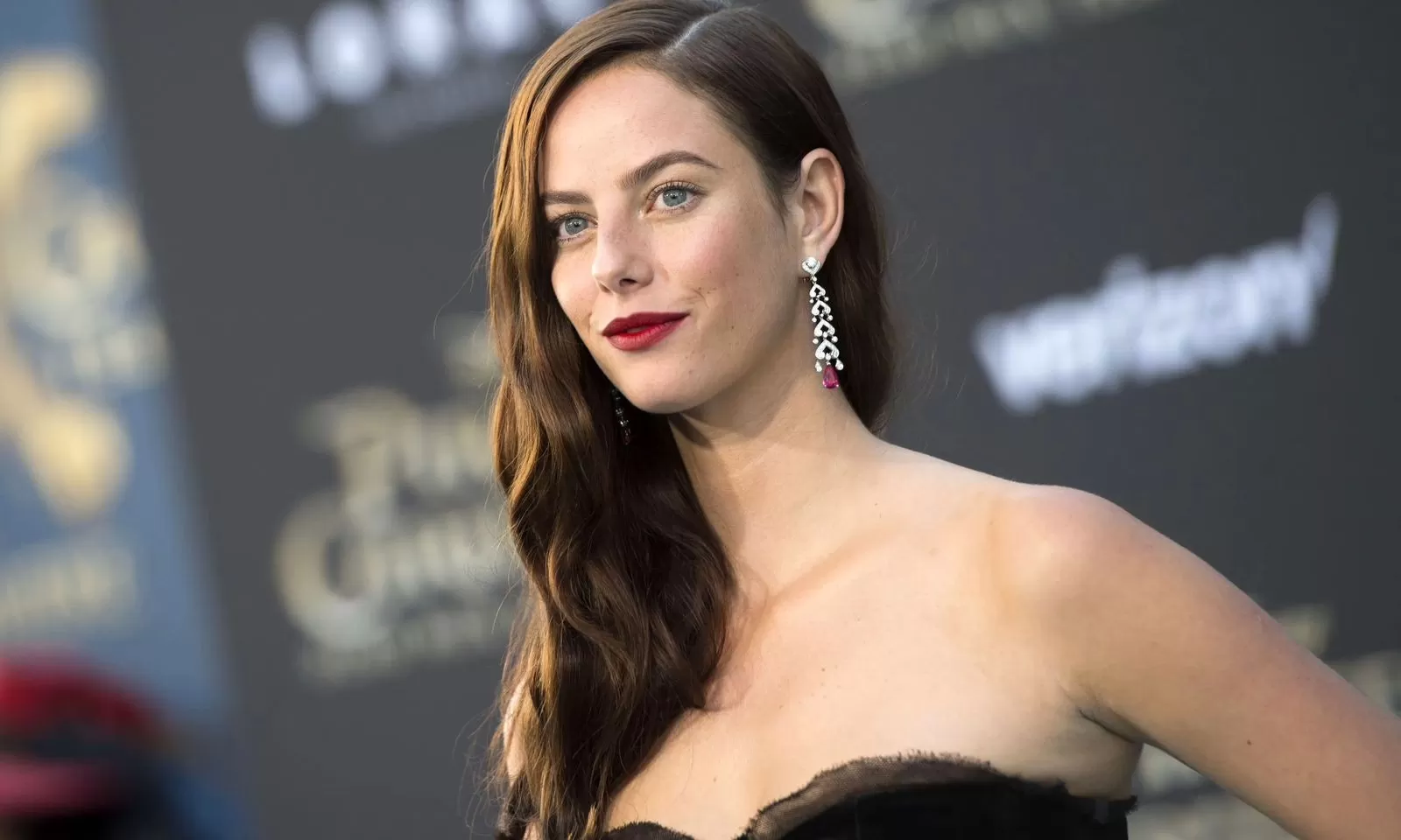 Kaya Scodelario vino a la Argentina y se hizo fanática de la chocotorta: “¿Está bien comerla cada segundo del día?”