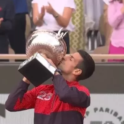 Djokovic se coronó en el Roland Garros y batió un nuevo récord de Grand Slam 