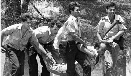 A 34 años del ataque a La Tablada: la última acción de una organización guerrillera en Argentina