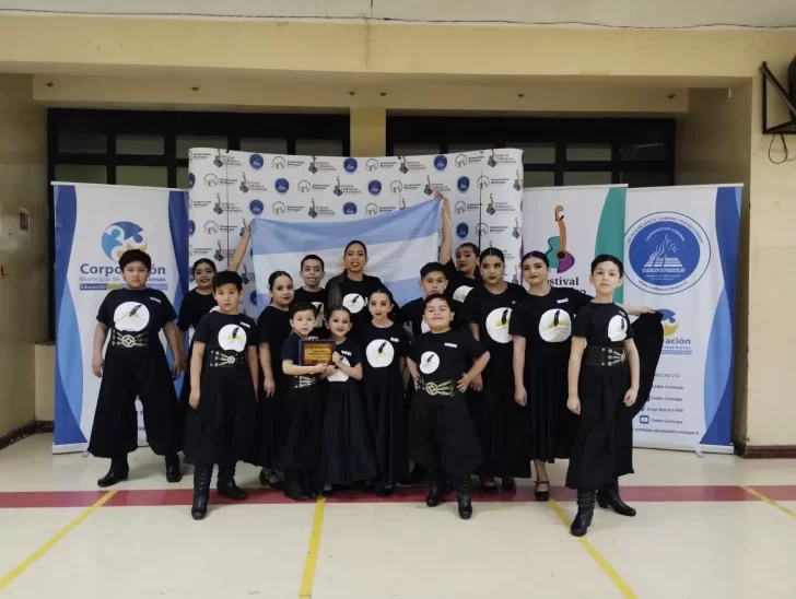 La Escuela de Danzas La Trinchera fue distinguida con el premio “Hermandad”