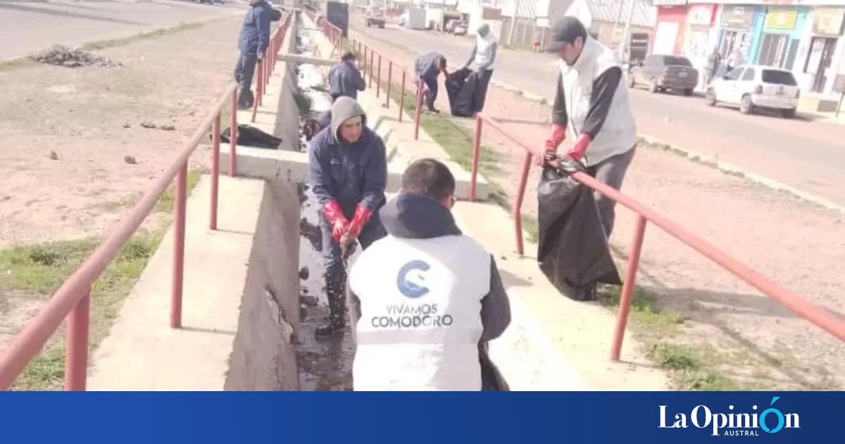 El municipio intensificó la limpieza de pluviales ante la posible caída ...