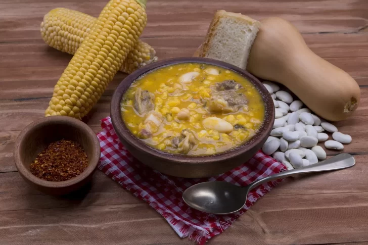 Día del Trabajador: ¿por qué se come locro y cómo es la receta original?