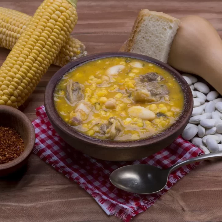 Día del Trabajador: ¿por qué se come locro y cómo es la receta original?