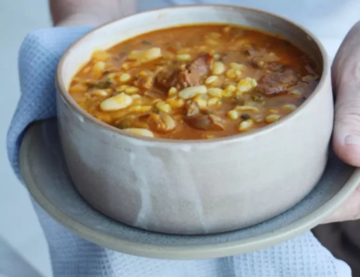 Cocina del 25 de mayo: receta de locro rápida y sencilla para 10 personas