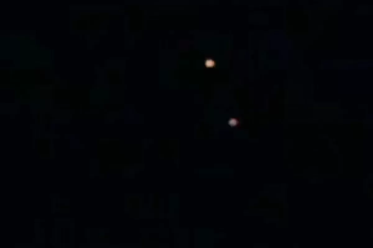 Video. La Fuerza Aérea investiga extrañas luces vistas en el cielo de Uruguay y Entre Ríos Video. La Fuerza Aérea investiga extrañas luces vistas en el cielo de Uruguay y Entre Ríos