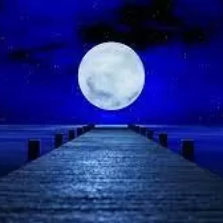 El 11 de agosto la noche se ilumina con Luna llena en acuario