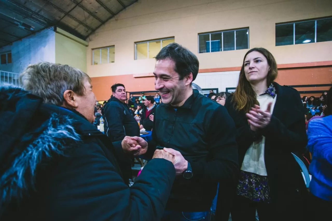 Juan Pablo Luque encabezó dos actos multitudinarios en Rawson y Dolavon