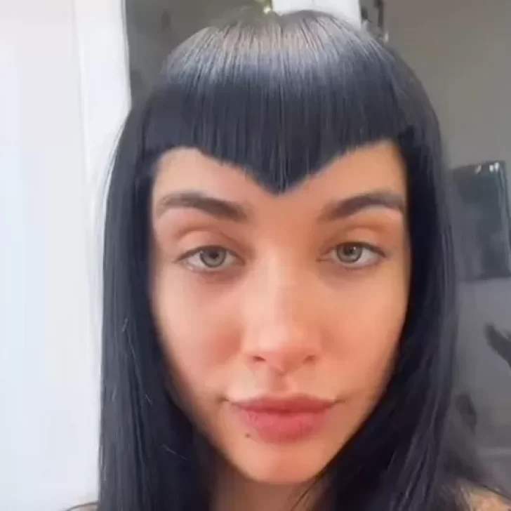 Polémica por un corte de flequillo: Natalia Oreiro vs. María Becerra