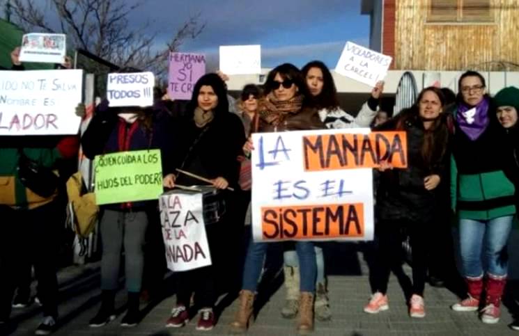 Comienza el juicio a la manada de Chubut: “La víctima se tuvo que exiliar por la violencia social”