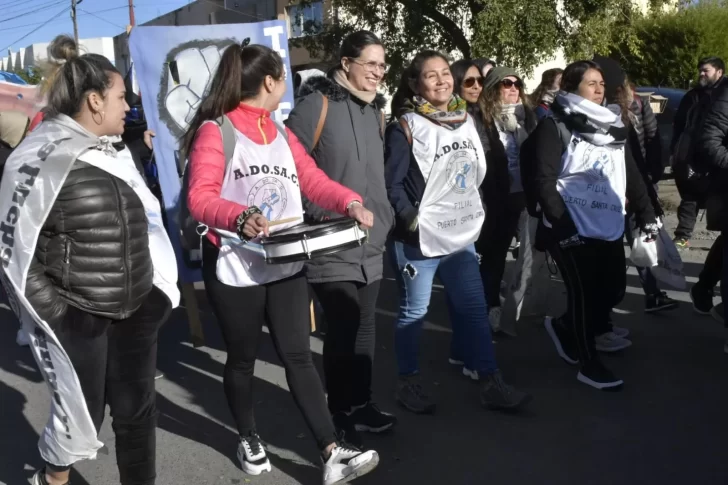 Gremio docente de Santa Cruz anunció un nuevo paro de cuatro días | La ...