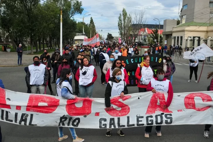 Conflicto docente: convocan a un nuevo paro de 48 horas en Santa Cruz ...